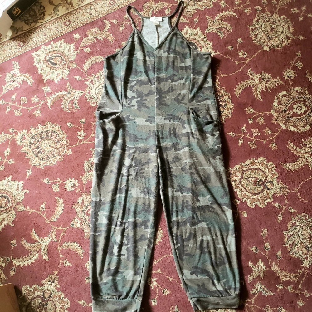 Camo Jumpsuit, size L